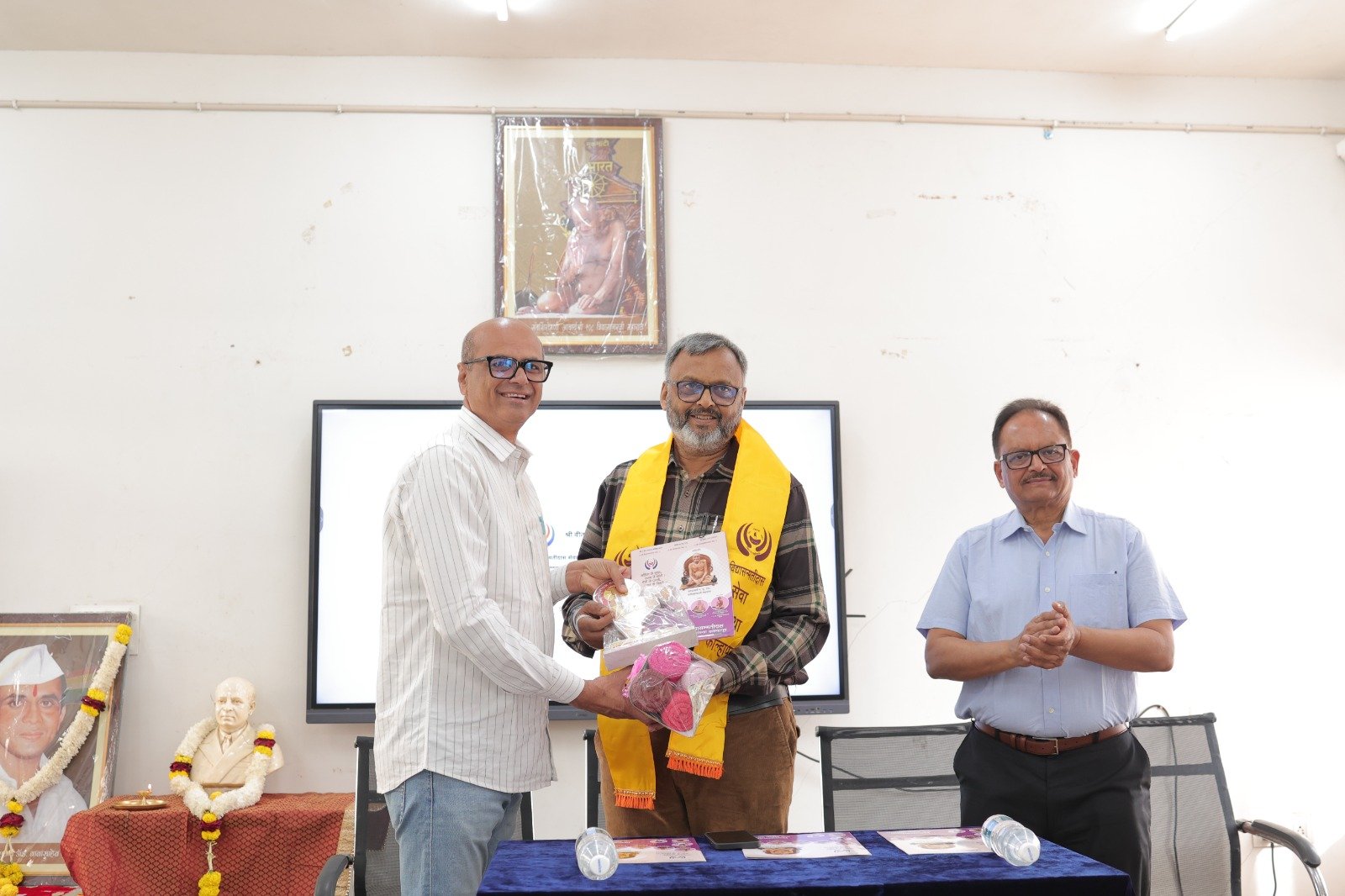 Animated Card Hover Effect Html & CSS