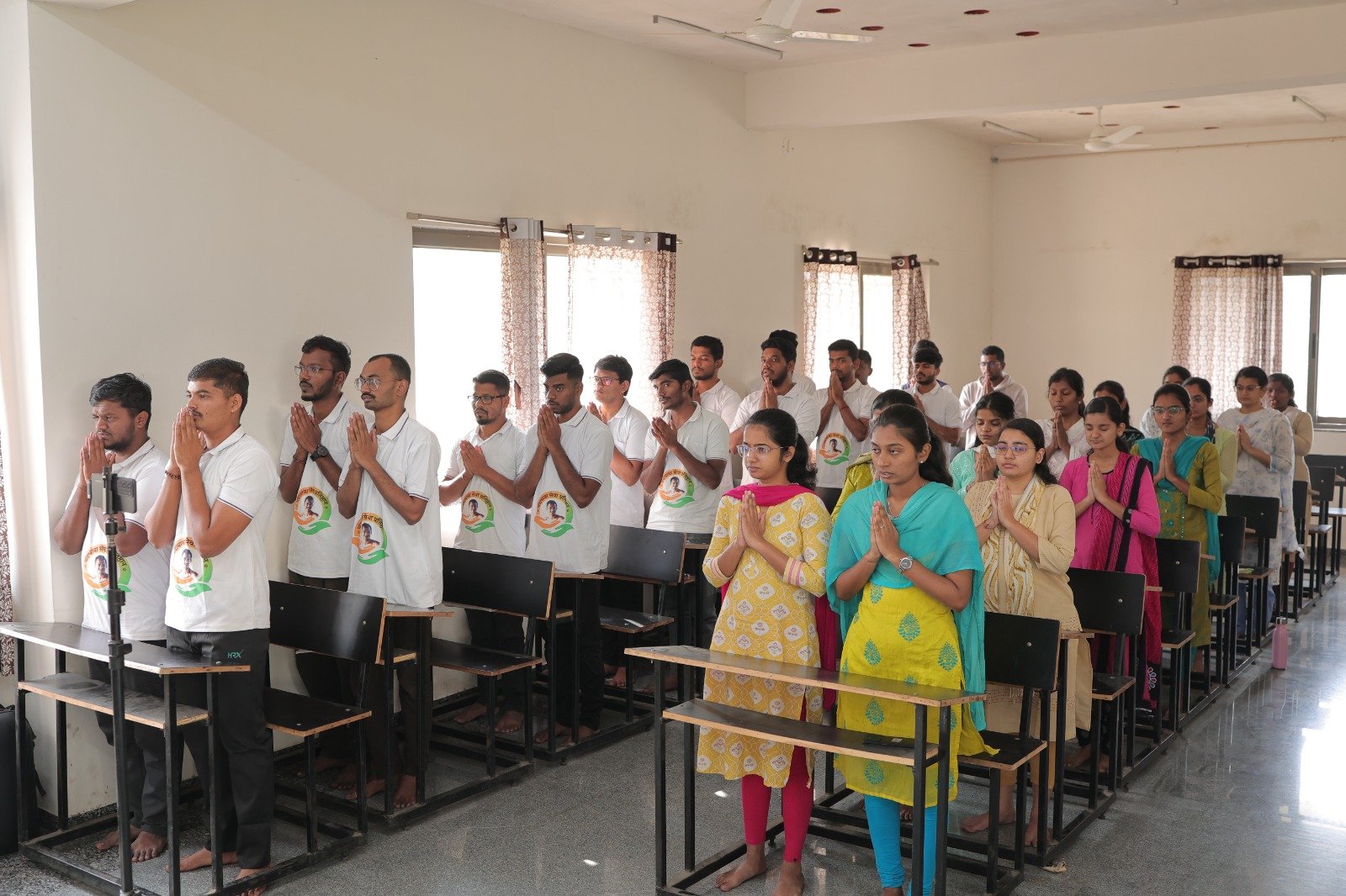 Animated Card Hover Effect Html & CSS